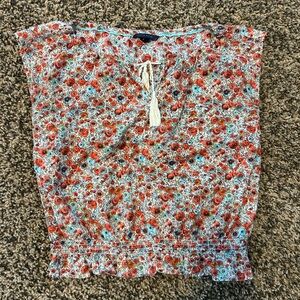 Tommy Hilfiger flowered top. Size XS.